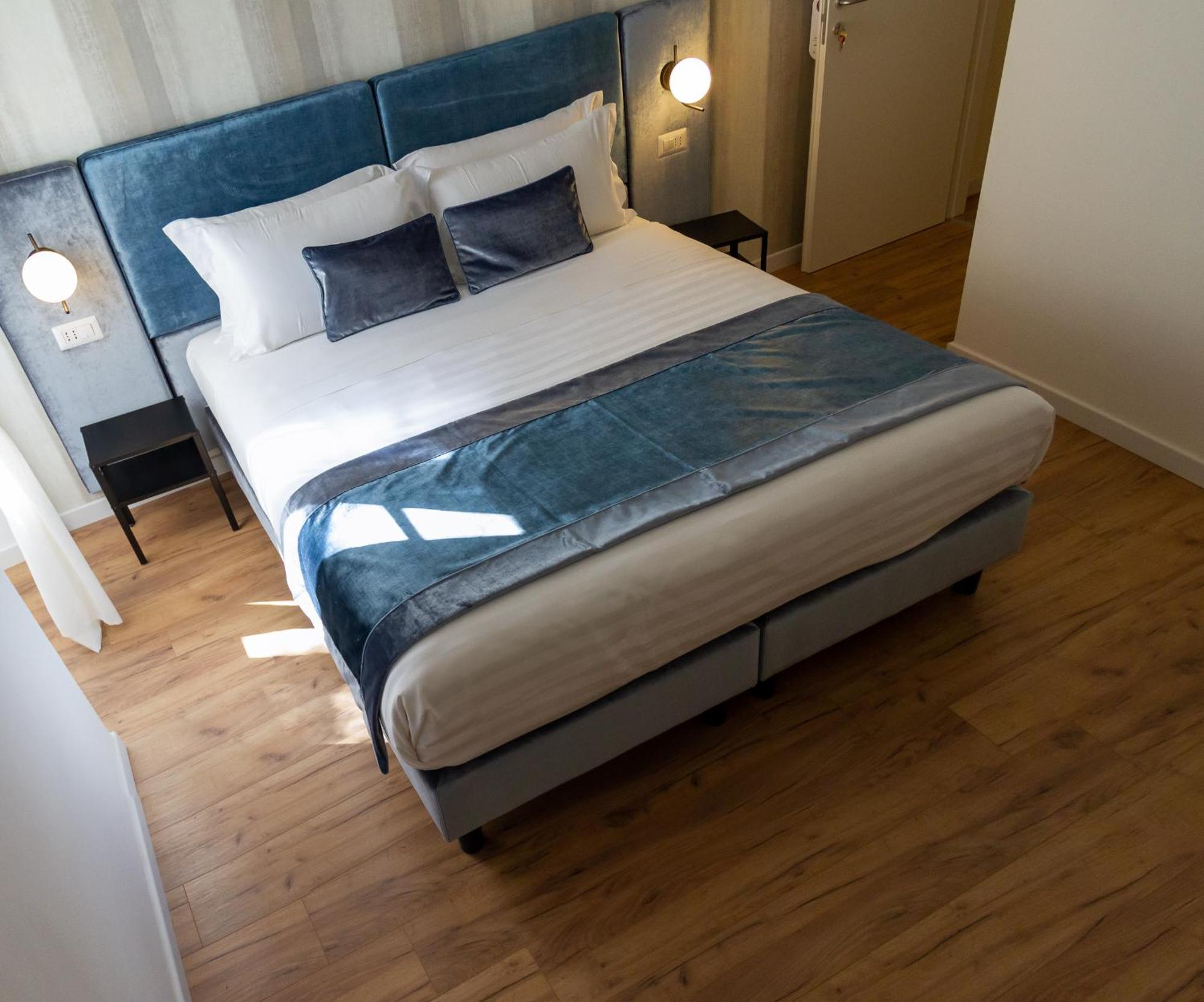 Home At Rome St. Peter Rooms&Apartment Roma Exterior foto