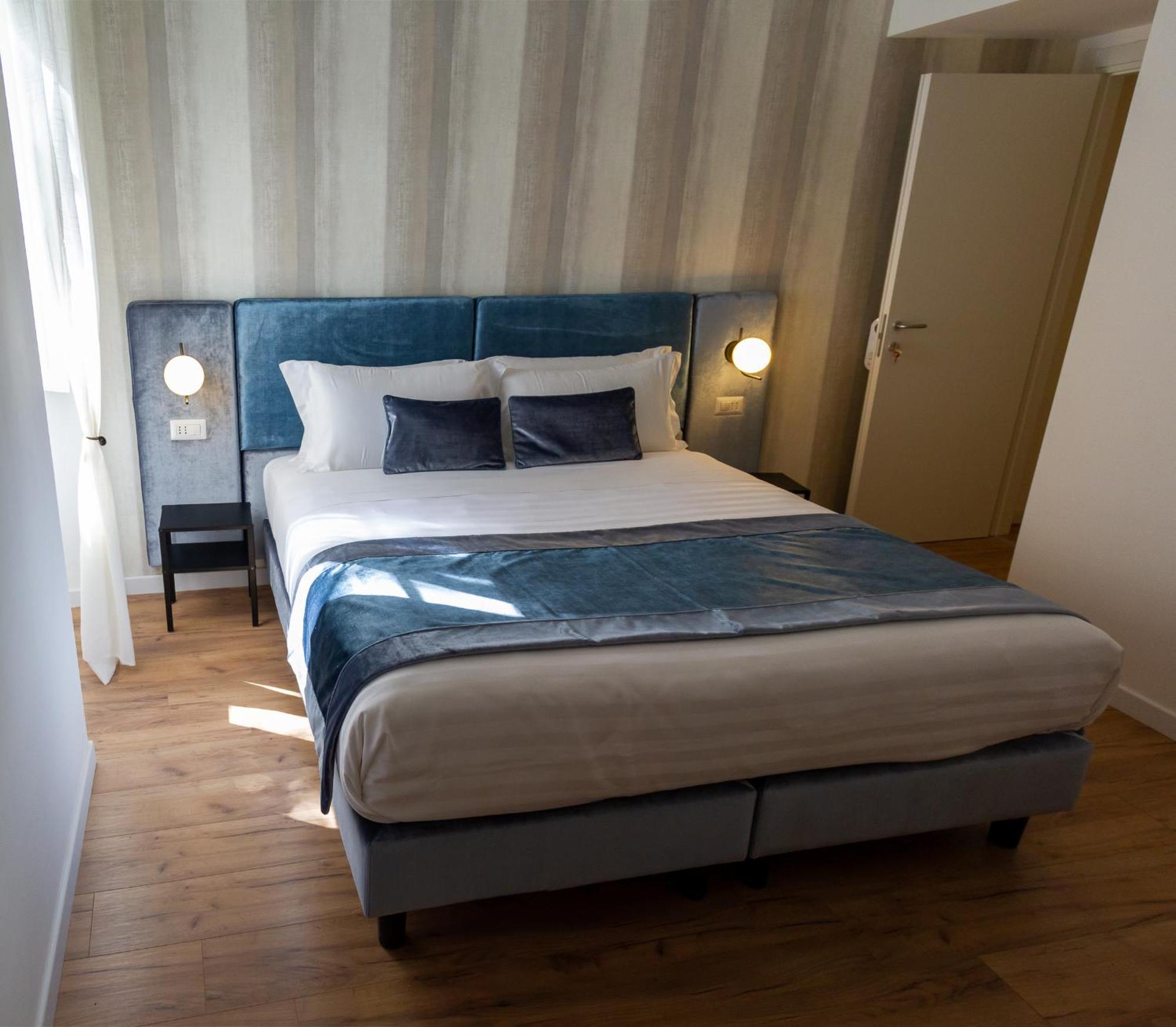 Home At Rome St. Peter Rooms&Apartment Roma Exterior foto